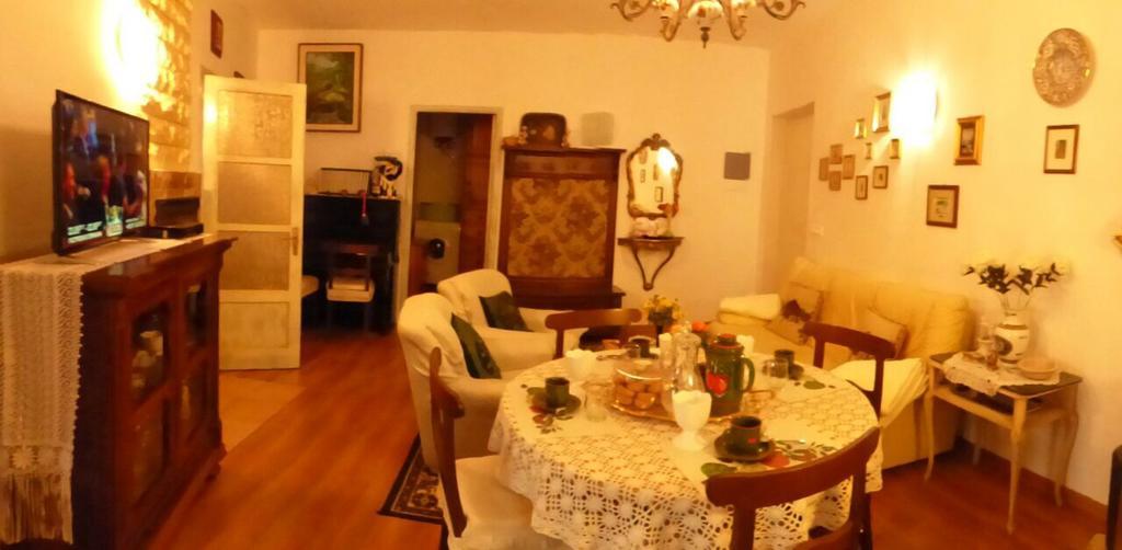 Casa Vacanze Sole Borghetto d'Arroscia エクステリア 写真