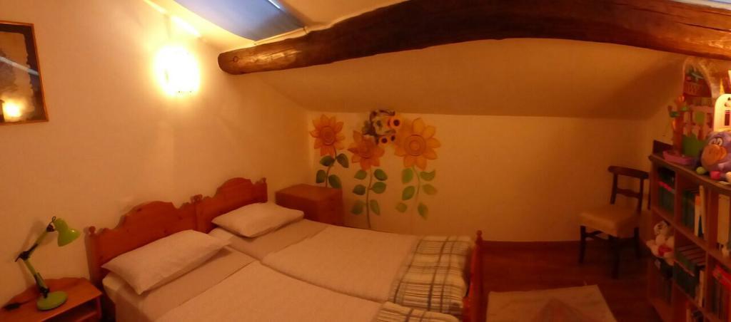 Casa Vacanze Sole Borghetto d'Arroscia エクステリア 写真