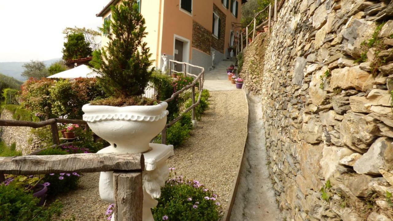 Casa Vacanze Sole Borghetto d'Arroscia エクステリア 写真